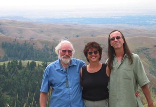 GLOBAL TRIO. Shown at an Association for Light and Life conference in Boise, ID, are, from left, Barry Bartlett from Hamilton, NZ, Judy Langston from Tallahassee, FL, and Mark Austin from Dallas, TX. All are members of early Teaching Mission groups in those locations. The NZ lessons feature Machiventa Melchizedek and Abraham; Florida teachers include Will and Ambrose, and are included in the book, The Center Within, published by Origin Press. Mark’s Dallas group featured teachers Ordon and Anastacia.